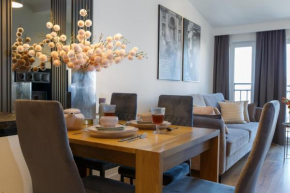 Apartamenty PREMIUM 56 obok Rynku Centrum, Parking - GARAŻ PODZIEMNY, wysoki standard, spokojna i cicha okolica, Parking - UNDERGROUND GARAGE, high standard, peaceful and quiet area